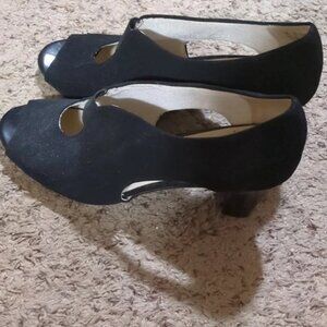 Life Stride Black Suede Peep-Toe Heels